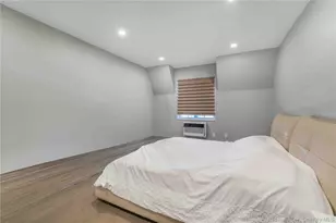 13-24 Robin Ln, Bayside, NY 11360 - Photo 9