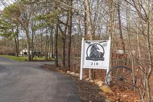 210 Weeks Ave, Manorville, NY 11949 - Photo 43