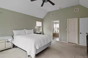 210 Weeks Ave, Manorville, NY 11949 - Photo 15