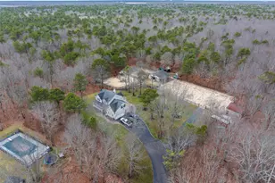210 Weeks Ave, Manorville, NY 11949 - Photo 37