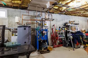 210 Weeks Ave, Manorville, NY 11949 - Photo 21