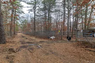 210 Weeks Ave, Manorville, NY 11949 - Photo 33