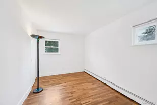 10 Sutton Pl, Ronkonkoma, NY 11779 - Photo 37
