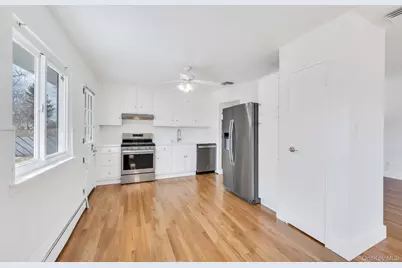 10 Sutton Place, Ronkonkoma, NY 11779 - Photo 27