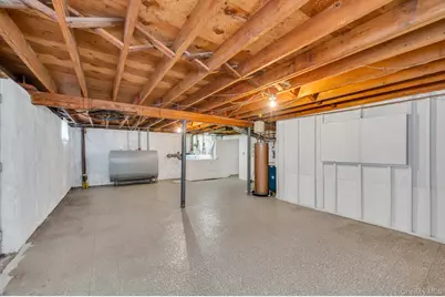 10 Sutton Place, Ronkonkoma, NY 11779 - Photo 43