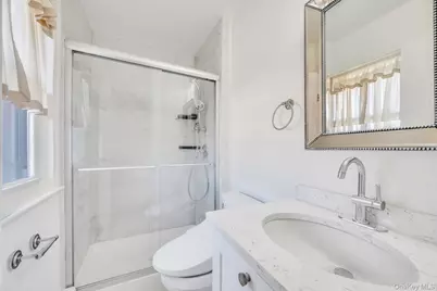 10 Sutton Place, Ronkonkoma, NY 11779 - Photo 35