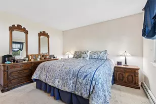 19 Flintlock Dr, Shirley, NY 11967 - Photo 19