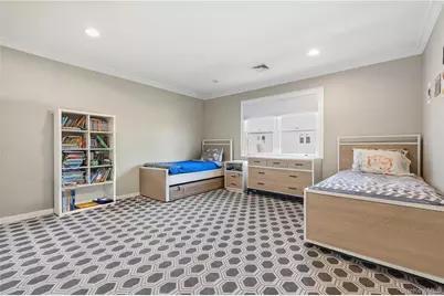 553 Derby Avenue, Woodmere, NY 11598 - Photo 19
