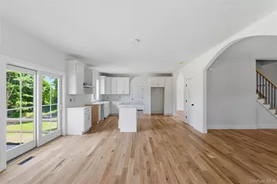 240 Mahopac Avenue, Somers, NY 10598 - Photo 13