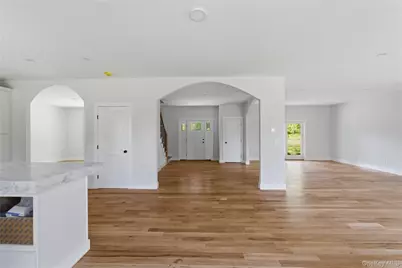 240 Mahopac Avenue, Somers, NY 10598 - Photo 15