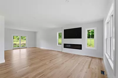 240 Mahopac Avenue, Somers, NY 10598 - Photo 11
