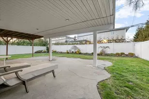 600 Hungry Harbor Rd, Woodmere, NY 11581 - Photo 27
