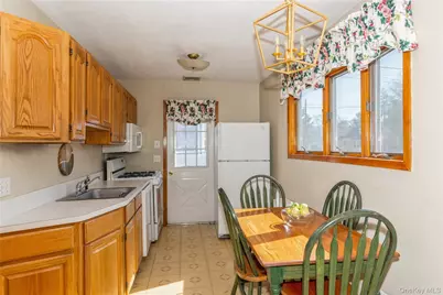 3 Grand Haven Drive, Commack, NY 11725 - Photo 7