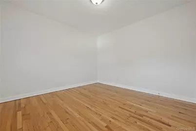 260-55 Union Turnpike #B, Glen Oaks, NY 11004 - Photo 15