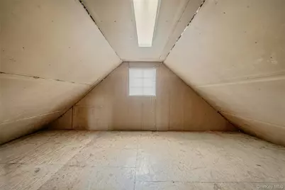 81 Landau Avenue, Elmont, NY 11003 - Photo 15