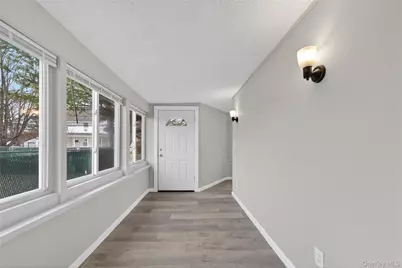 21 Maple Avenue, Port Jefferson, NY 11776 - Photo 5