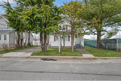 21 Maple Avenue, Port Jefferson, NY 11776 - Photo 41