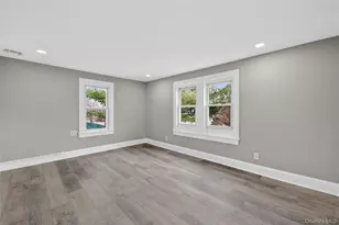 21 Maple Ave, Port Jefferson, NY 11776 - Photo 9