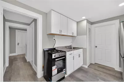 21 Maple Avenue, Port Jefferson, NY 11776 - Photo 13