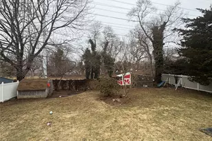 4429 Express Dr N, Ronkonkoma, NY 11779 - Photo 13