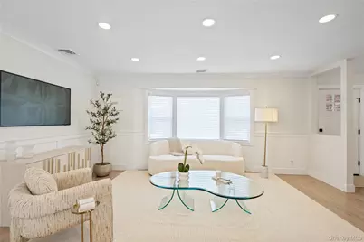 36 Stauber Drive, Plainview, NY 11803 - Photo 3