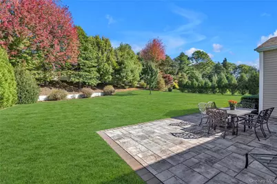 39 Hamlet Woods Drive, Saint James, NY 11780 - Photo 25