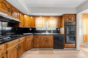 112-36 180th St, Jamaica, NY 11433 - Photo 17