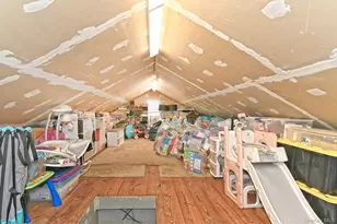 50 S Evergreen Dr, Selden, NY 11784 - Photo 21