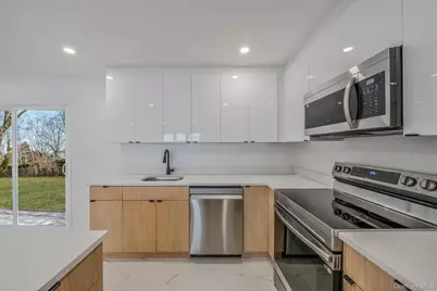 28 Nadel Drive, Riverhead, NY 11901 - Photo 7