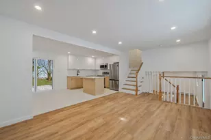 28 Nadel Dr, Riverhead, NY 11901 - Photo 3