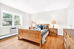 225 N Middletown Rd, Pearl River, NY 10965 - Photo 17