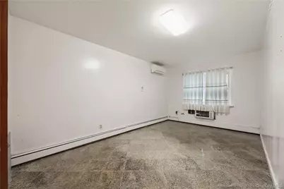 867 Kinsella Street, Bronx, NY 10462 - Photo 11