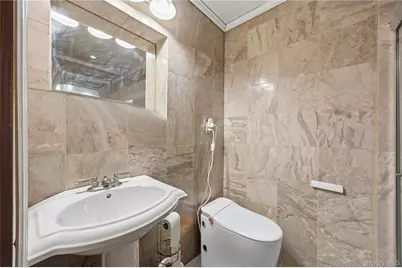 867 Kinsella Street, Bronx, NY 10462 - Photo 13