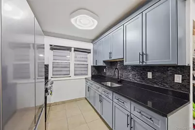 867 Kinsella Street, Bronx, NY 10462 - Photo 23