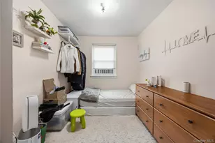 867 Kinsella St, Bronx, NY 10462 - Photo 29