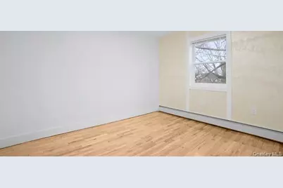 4518 Richardson Avenue, Bronx, NY 10470 - Photo 9