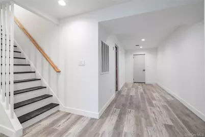 217 Hempstead Avenue, Malverne, NY 11565 - Photo 27