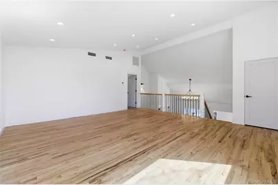 217 Hempstead Avenue, Malverne, NY 11565 - Photo 19