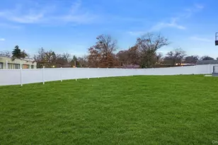 340 E 234th St, Bronx, NY 10470 - Photo 31