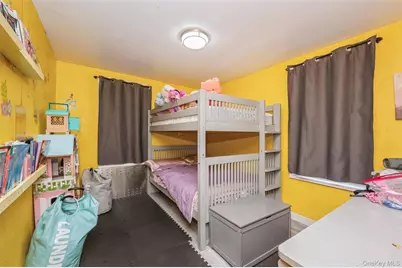 110 Brooklyn Avenue #3Z, Freeport, NY 11520 - Photo 7