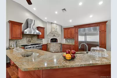 15 Victoria Drive, Airmont, NY 10901 - Photo 13