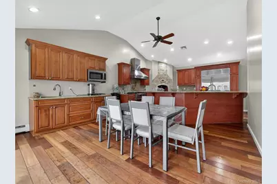 15 Victoria Drive, Airmont, NY 10901 - Photo 11