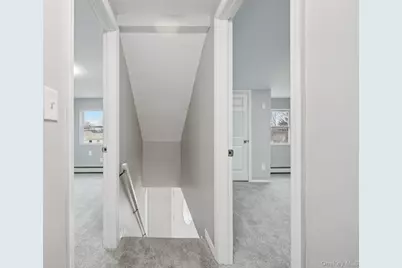 33 E Cherry Street, Central Islip, NY 11722 - Photo 29