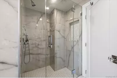 230 Ocean Avenue, Lawrence, NY 11559 - Photo 23