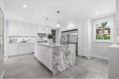 230 Ocean Avenue, Lawrence, NY 11559 - Photo 13