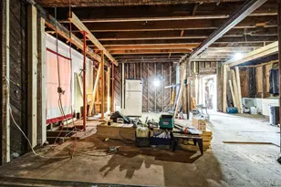 1052 McLean Ave, Yonkers, NY 10704 - Photo 5