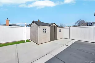 144-50 227th St, Springfield Gardens, NY 11413 - Photo 33