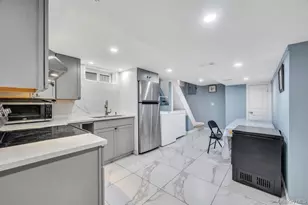 144-50 227th St, Springfield Gardens, NY 11413 - Photo 23