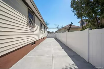 144-50 227th Street, Springfield Gardens, NY 11413 - Photo 31