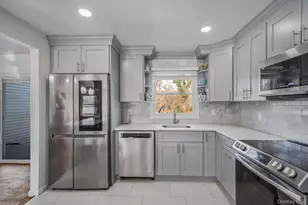 125 Lower Sheep Pasture Rd, East Setauket, NY 11733 - Photo 3